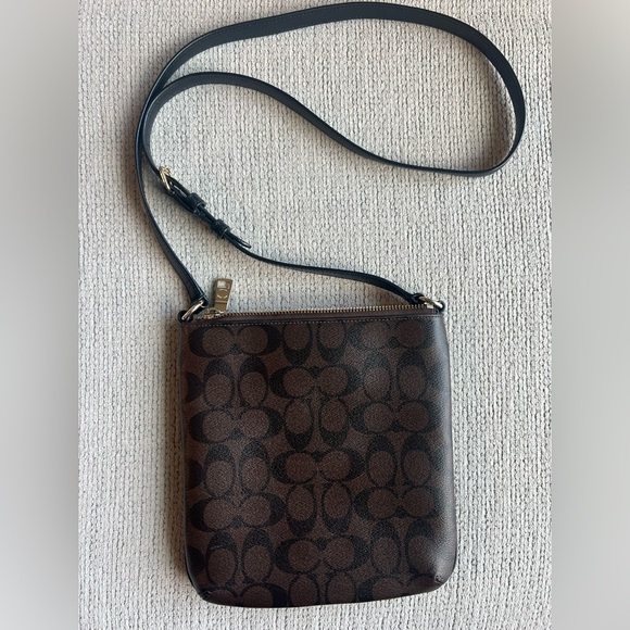 Coach Signature Crossbody Bag - Picture 2 of 6